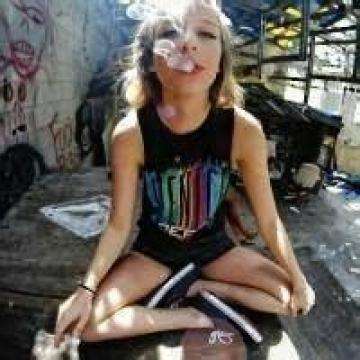 异虫女王中文版